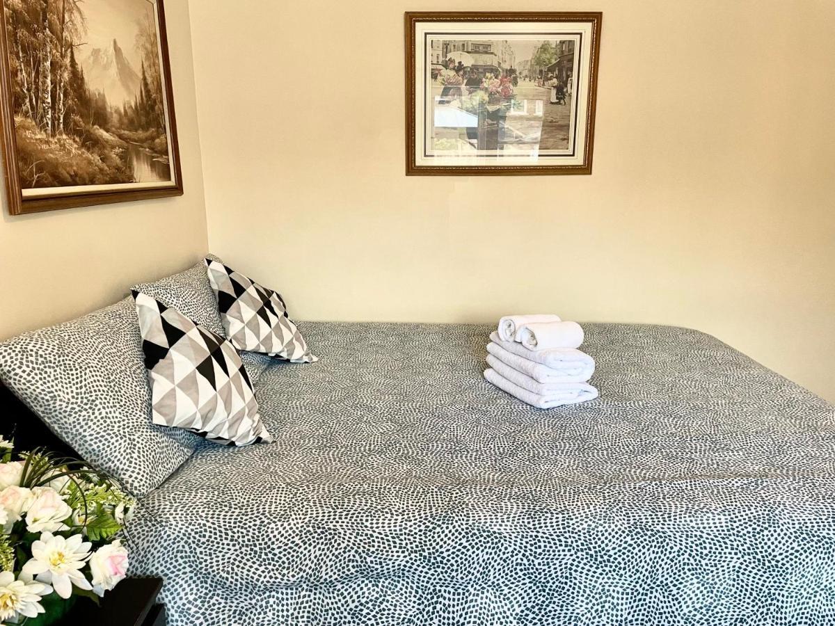 Perfect Home-Private Washrooms,Free Parking,High Speed Net Toronto Exterior foto